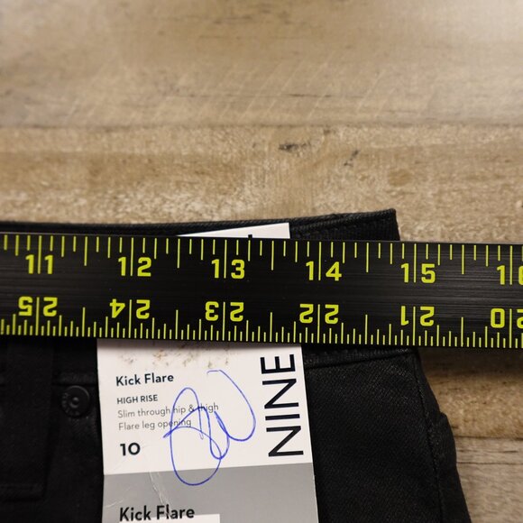 Nine West Kick Flare Jeans Women’s Size 10 Black High Rise Coated Denim Waxed - Picture 7 of 12